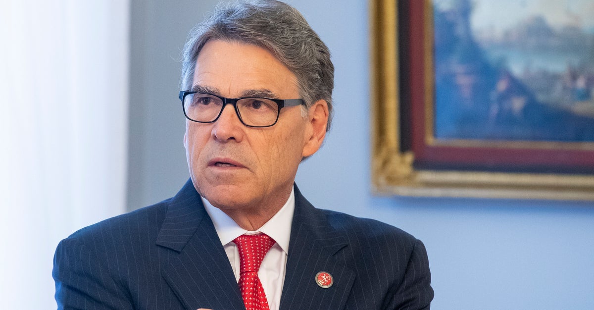 Rick Perry Officially Notifies Trump Of His Resignation | HuffPost ...