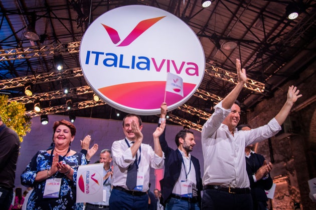 Scelto il simbolo di Italia Viva: è un gabbiano in volo? Renzi: "Prendo io la prima tessera" | L'HuffPost