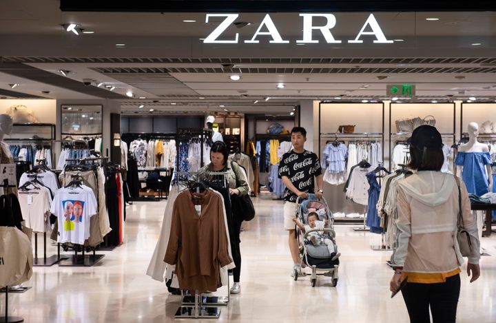 Una mujer de Zaragoza, condenada a seis meses de cárcel por ropa usada en tiendas de Zara | El HuffPost Noticias