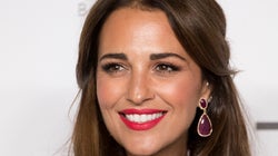 El ansiado vestido básico negro de Paula Echevarría es de Zara y cuesta 30