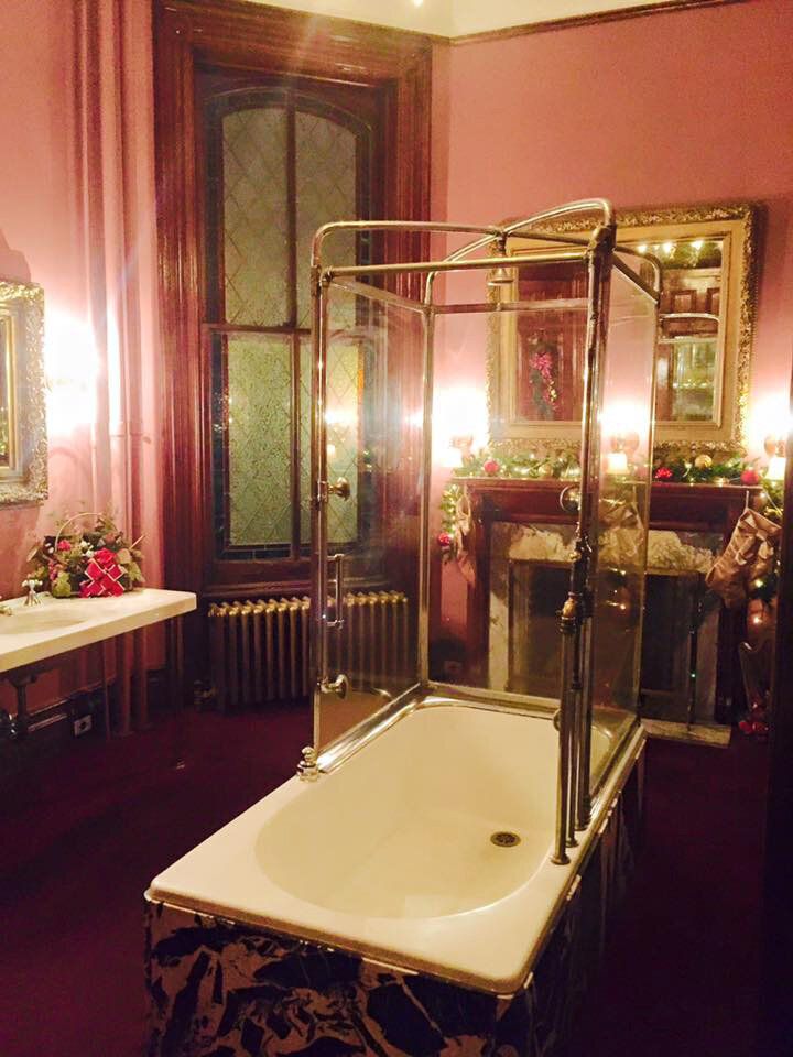 An original bathtub from the Lemp Mansion is preserved in the current restaurant.
