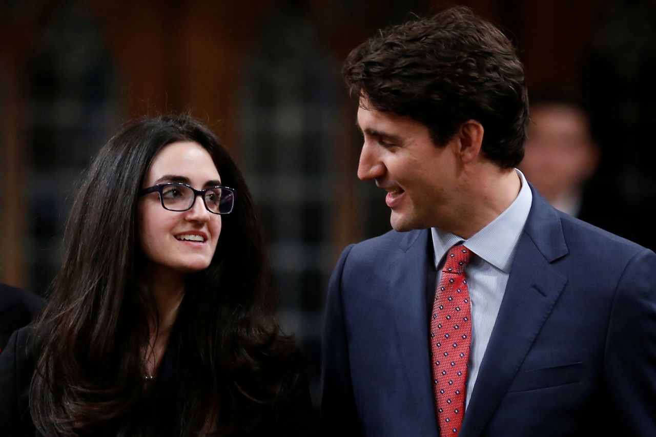 H Emmanuella Lambropoulos μαζί με τον Καναδό πρωθυπουργό.