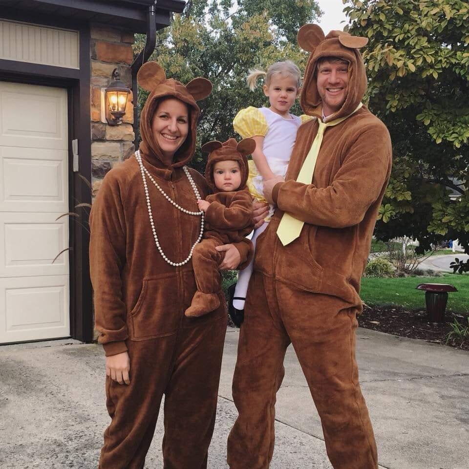 family costumes for 3