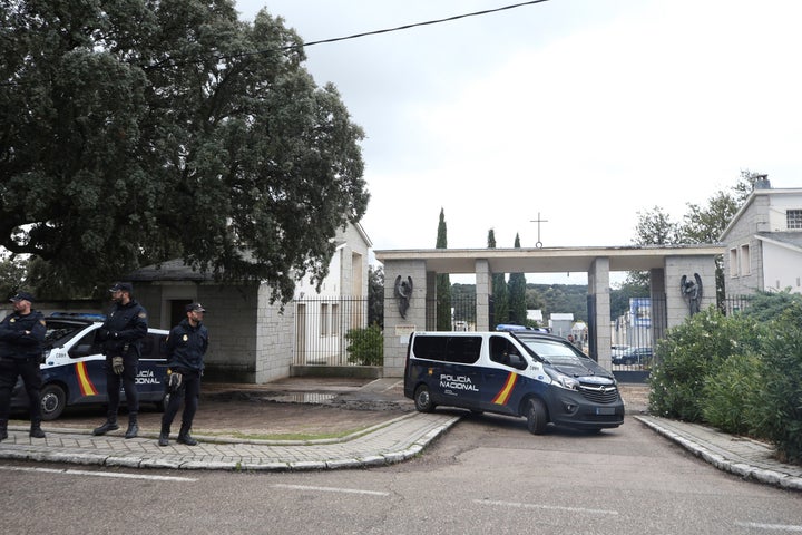 Vista del exterior del cementerio de Mingorrubio, en El Pardo