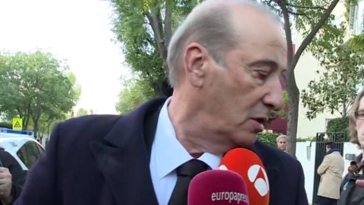 Francisco 'Francis' Franco, declarando ante los medios antes de partir hacia el Valle de los Caídos.
