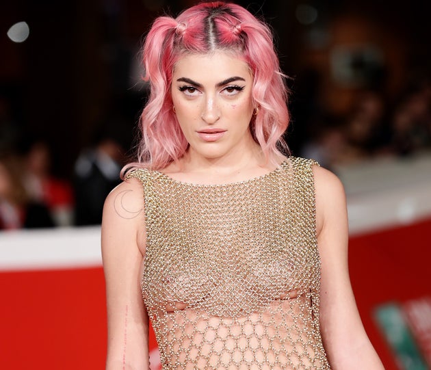 il look di roshelle al roma film festival lascia poco il look di roshelle al roma film festival lascia poco