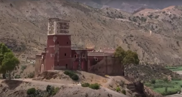 Le site de Kelaat Arbaa Taourirt a été construit dans les années Le site de Kelaat Arbaa Taourirt a été construit dans les années