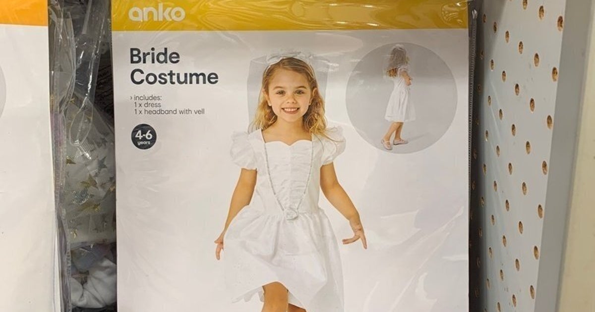 少女向けウェディングドレス は児童婚を連想 オーストラリアのスーパーが販売停止して物議 ハフポスト