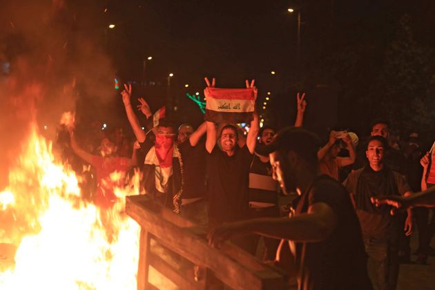 Le parlement irakien se penche ce samedi sur les revendications des manifestants, dont plus de 150 sont...