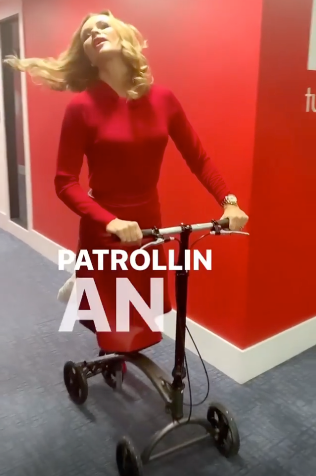 Amanda Holden Stages A Typically Dramatic Return To Work After Breaking Her Leg