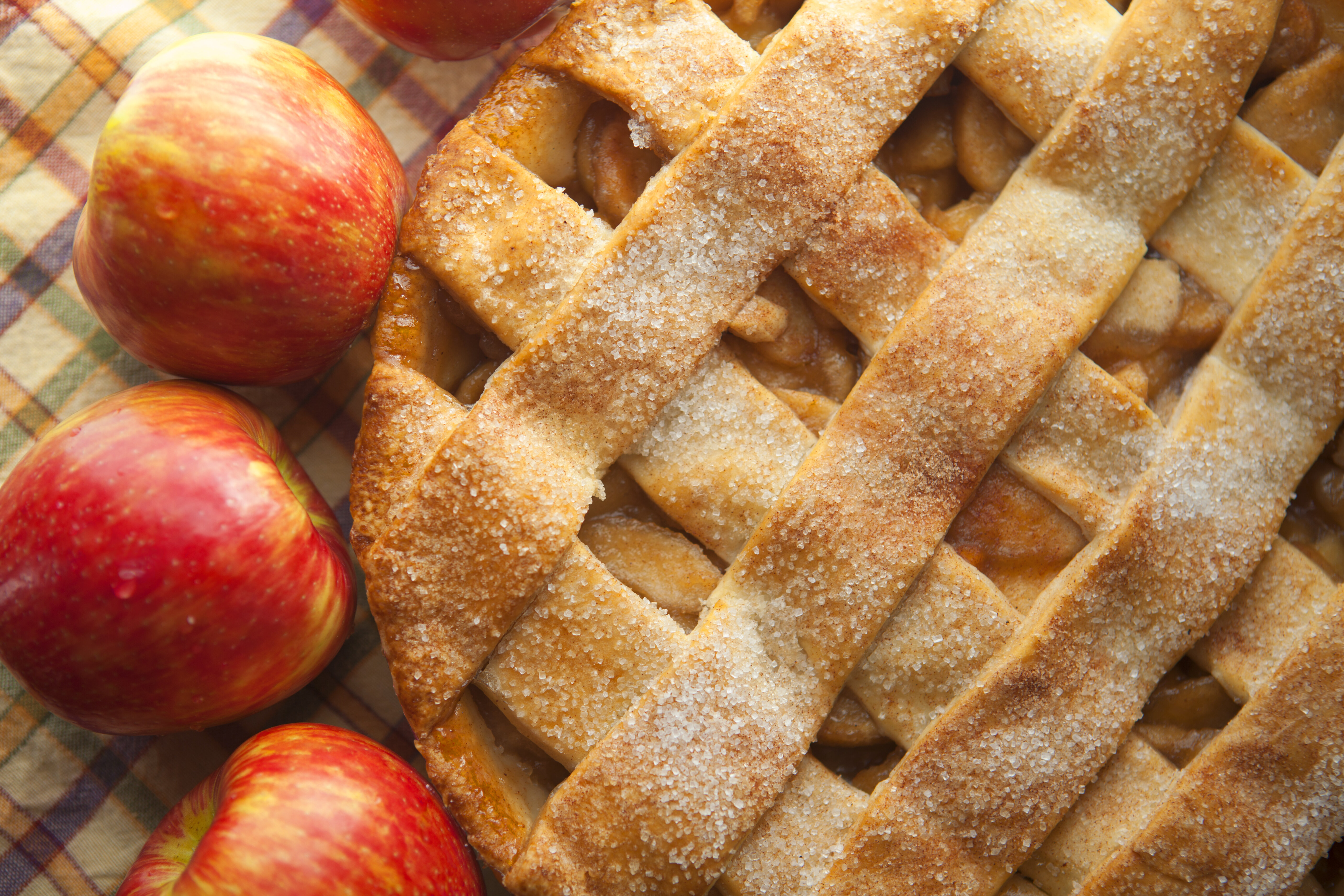 The 10 Best Baking Apples For Pie HuffPost Canada Food Drink   5db729e2210000eb2c34b46c 