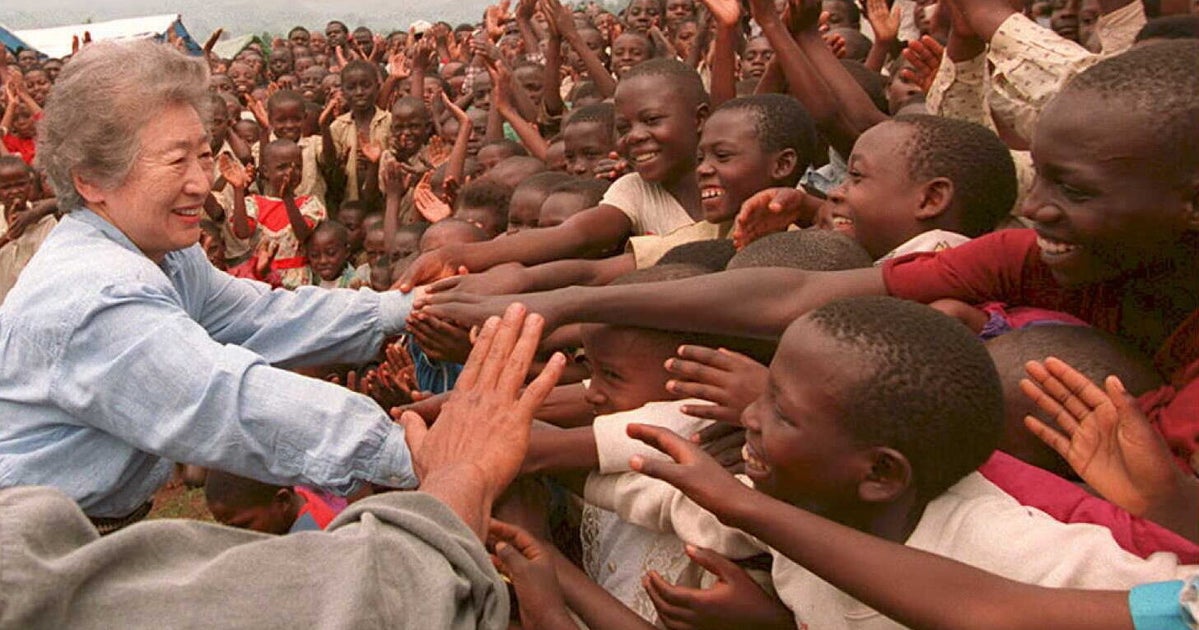 緒方貞子さんの経歴を振り返る 曽祖父は犬養毅元首相 女性初の国連難民高等弁務官 ハフポスト