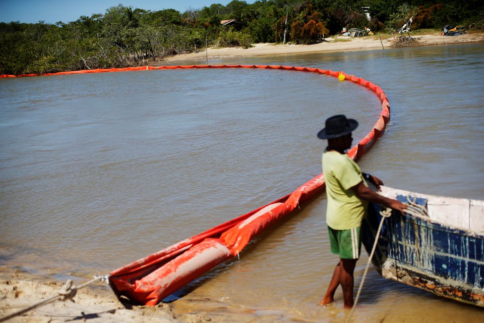 O desastre ambiental que manchou nossos cartões-postais no Nordeste em 11