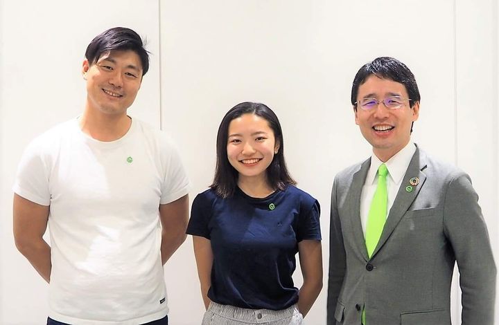 左から永田暁彦代表取締役副社長、小澤杏子CFO（最高未来責任者）、出雲充代表取締役社長