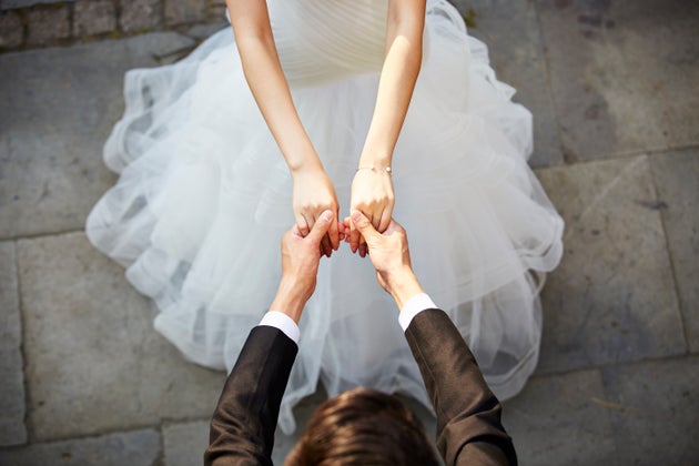 あなたは結婚しないほうがいい 母の言葉に縛られていた私が Twitterで出会った夫と別居婚して分かったこと ハフポスト あなたは結婚しないほうがいい 母の言葉に縛られていた私が Twitterで出会った夫と別居婚して分かったこと ハフポスト