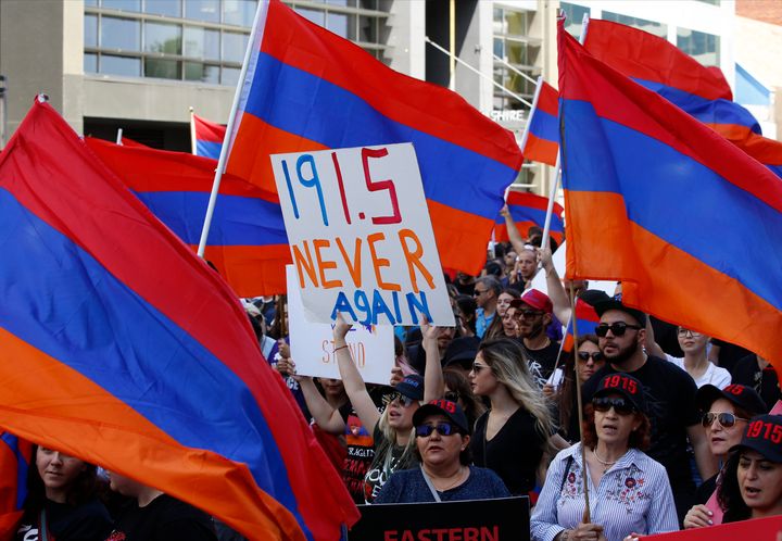Συγκέντρωση Αρμενιων - Αμερικανών, με αίτημα την αναγνώριση της Γενοκτονίας στο Λος Άντζελες των ΗΠΑ. Απρίλιος 2019. 