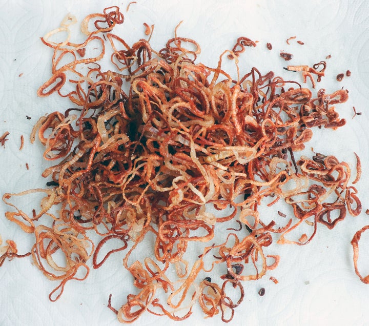 Goodbye, Inexperienced Bean Casserole. This Thanksgiving Aspect Is Coming For You. 2 Don’t be afraid to make extra shallots, as there’s always a sneak lurking around the corner grabbing handfuls of this fried goodness.