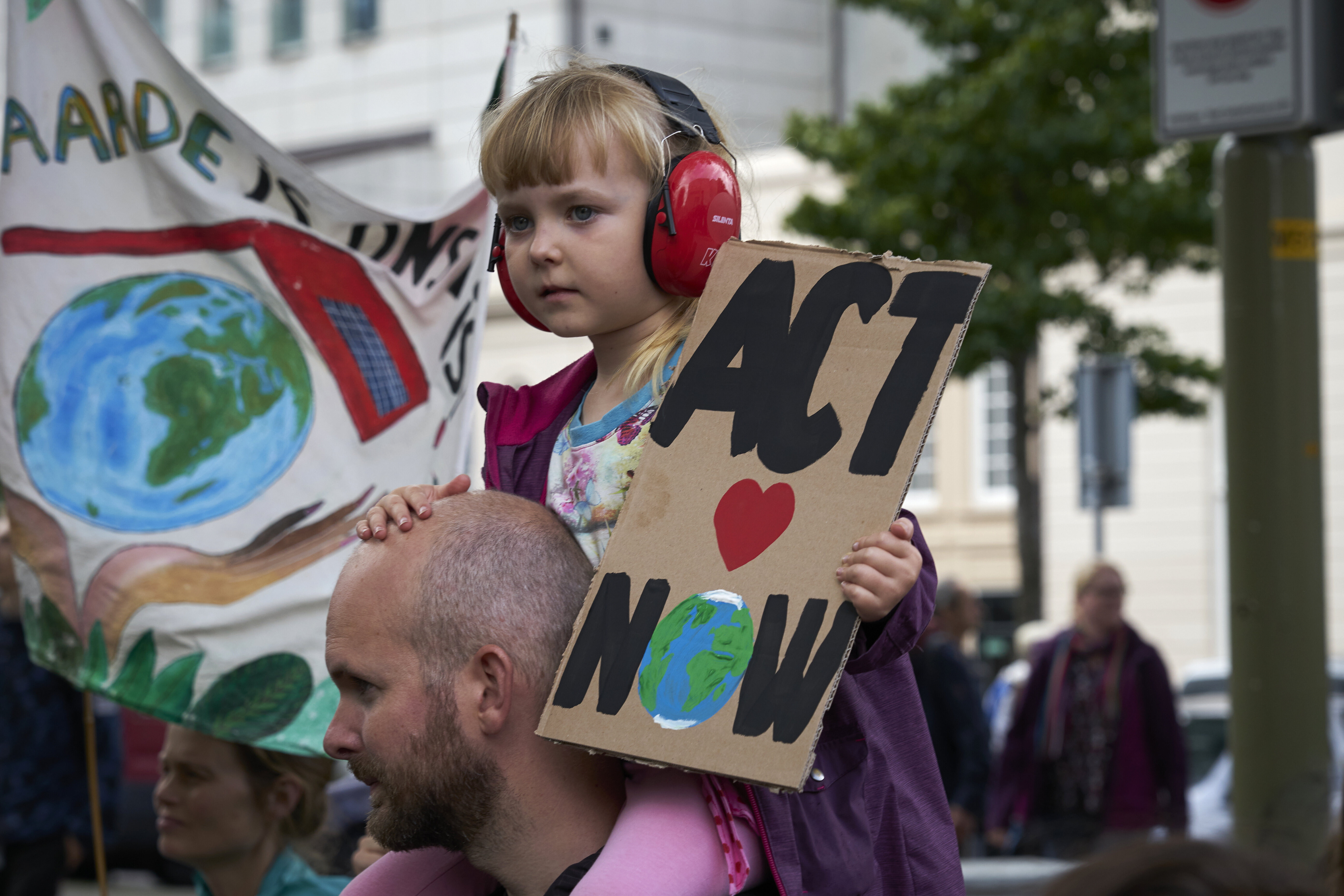 How To Talk To Your Kids About Climate Change Without Giving Them ...