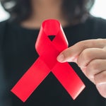 「エイズ＝死の病」は終わった。HIV感染でも治療でセックスや出産が可能。それでも偏見・差別根強く、専門家は憂う
