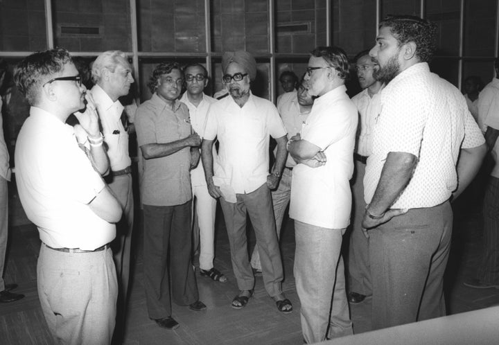 APJ Abdul Kalam briefing the Space Commission members in SHAR (8 August 1978). 