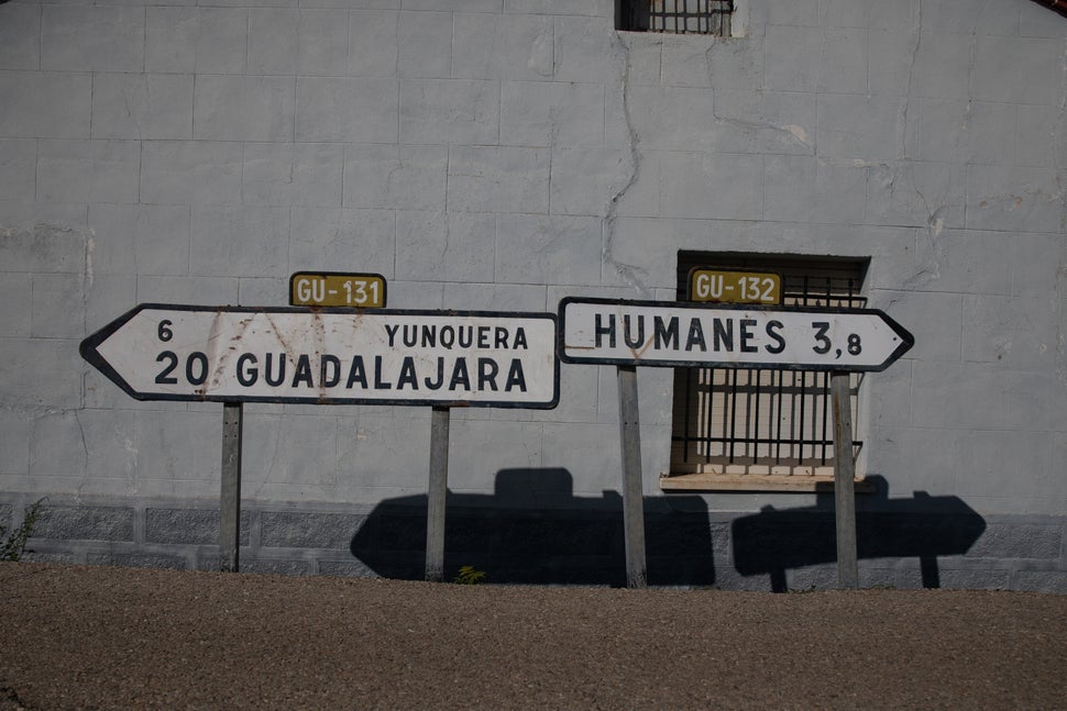 Cuando al pueblo sólo llega el pan: la realidad de la España