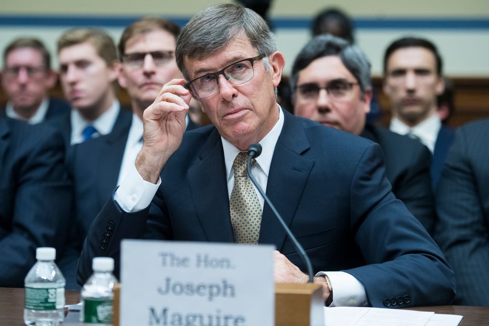 Joseph Maguire, directeur par intérim des services de renseignement américains, témoigne devant la commission du renseignement de la chambre des représentants, le 26 septembre.