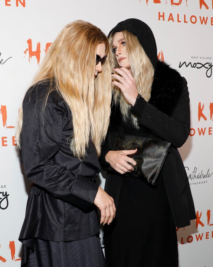 Donning blonde wigs and black apparel, actor Neil Patrick Harris and his husband David Burtka made onlookers laugh with their impressions of twins Mary-Kate and Ashley Olsen.