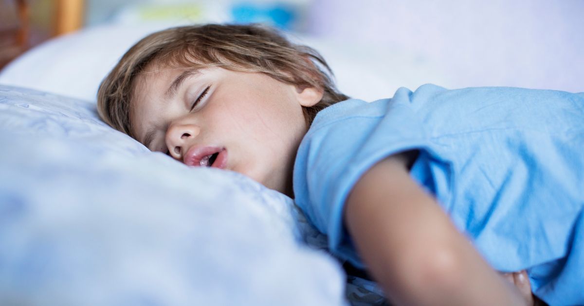 День сна для детей. Здоровый сон. Детский сон. Здоровый сон ребенка.