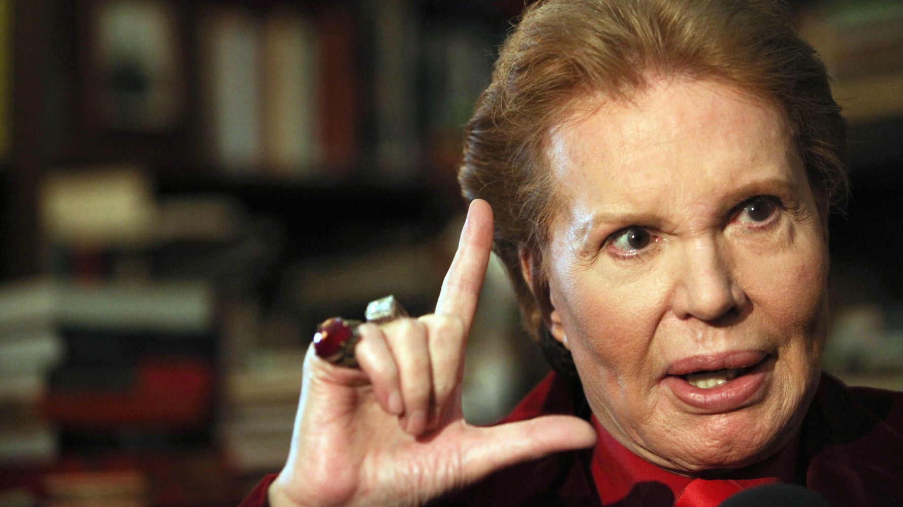 Walter Mercado, Popular Puerto Rican Astrologer, Dead At 88 | HuffPost