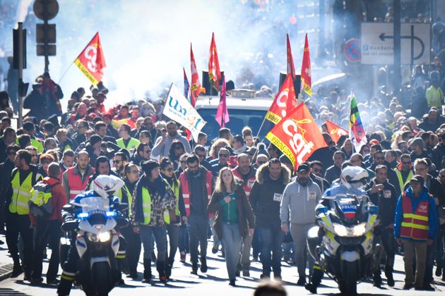 Gilets Jaunes Et Syndicats Unis Le 5 Décembre Lexécutif