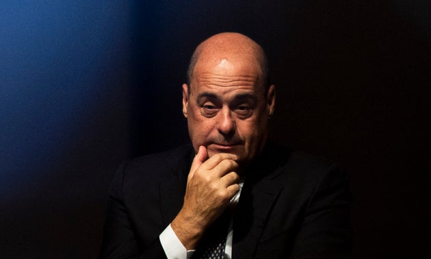 Senza scudo Ilva si rischia la crisi. Zingaretti raduna i dem al governo e il Nazareno si trasforma in