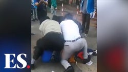 Acuchillan al diputado oficialista más odiado por los manifestantes de Hong