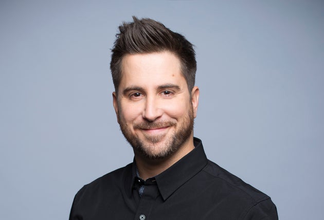 Télécharger gratuitement Images Billy Tellier Revient Sur Son Bref Combat Contre Le Cancer le plus cool salutations