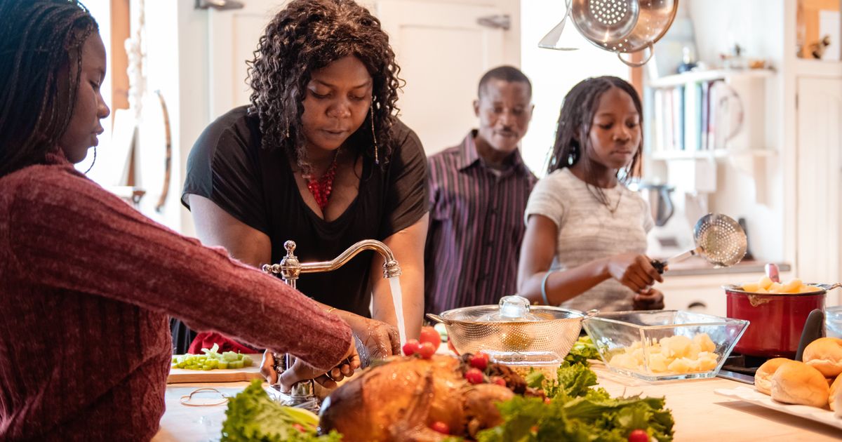 How To Tell Your Family Being Home For The Holidays Isn't Good For You