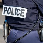 Un policier traîné sur 100 mètres par un automobiliste à qui il passait les