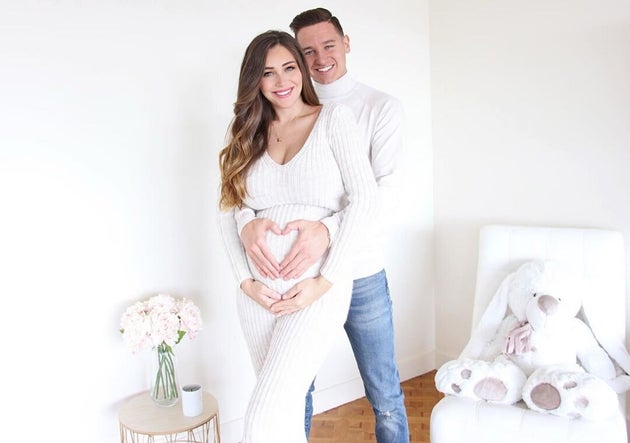 Charlotte Pirroni Et Florian Thauvin Attendent Un Charlotte Pirroni Shotoe Charlotte Pirroni Et Florian Thauvin Attendent Un Charlotte Pirroni Shotoe
