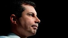 Buttigieg Chewed Out For Eating Cinnamon Roll Like Chicken Wing: 'I'm Calling The FBI'