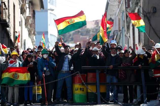 Παραιτήθηκε ο Μοράλες - Πραξικόπημα στη Βολιβία καταγγέλλουν χώρες της Λατινικής
