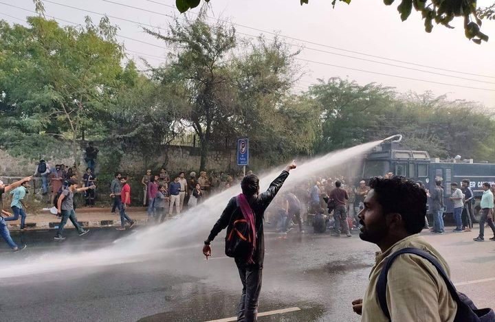 Water canon deployed at JNU protest