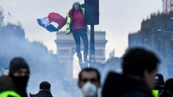 Pour leur anniversaire, des gilets jaunes appellent à retourner sur les