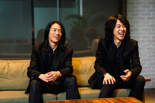 レアなエルモソファー 30周年のTHE YELLOW MONKEYに聞いた、夢を叶える「