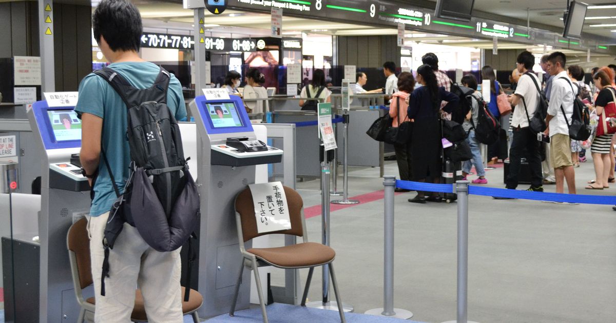 出入国審査、長蛇の列にさようなら。国内空港に導入された「自動化ゲート」とは？ | ハフポスト NEWS