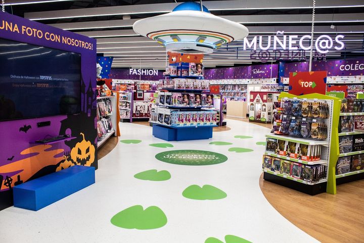 Nueva tienda de Toys 'R' Us en Nueva Condomina, en Murcia.