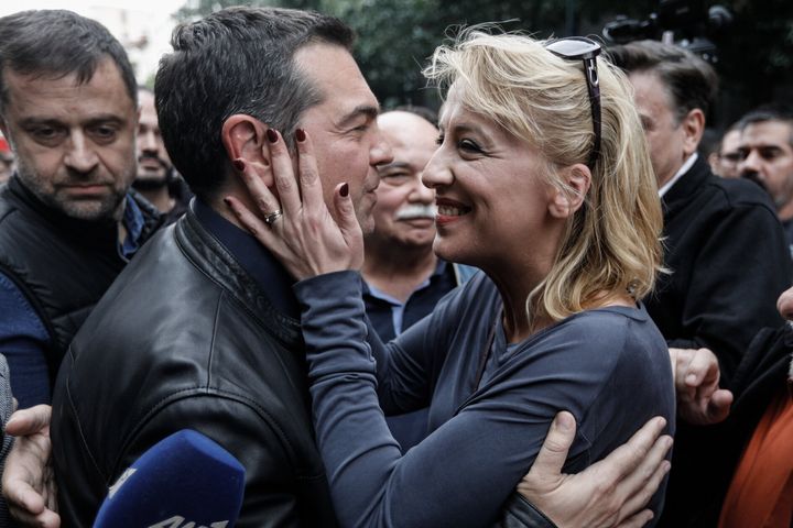Ο πρόεδρος του ΣΥΡΙΖΑ Αλέξης Τσίπρας και η Ρένα Δούρου στην πορεία για την επέτειο του Πολυτεχνείου.