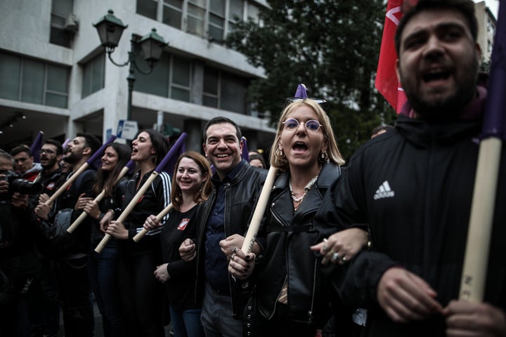 Ο πρόεδρος του ΣΥΡΙΖΑ Αλέξης Τσίπρας στην πορεία για την επέτειο του Πολυτεχνείου.