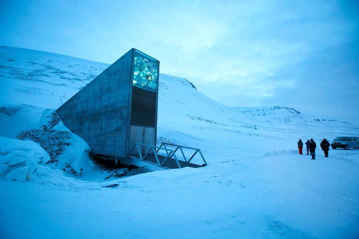 Το Svalbard Global Seed Vault, όπου είναι αποθηκευμένοι σπόροι. 