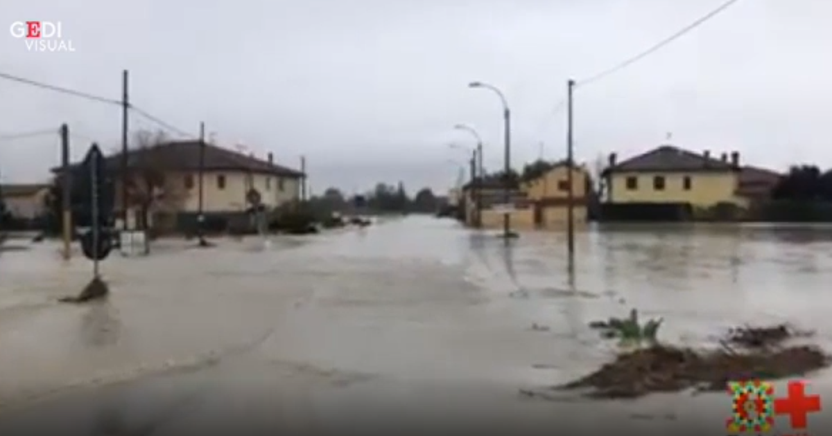 In EmiliaRomagna il maltempo provoca un'esondazione a Budrio L'HuffPost