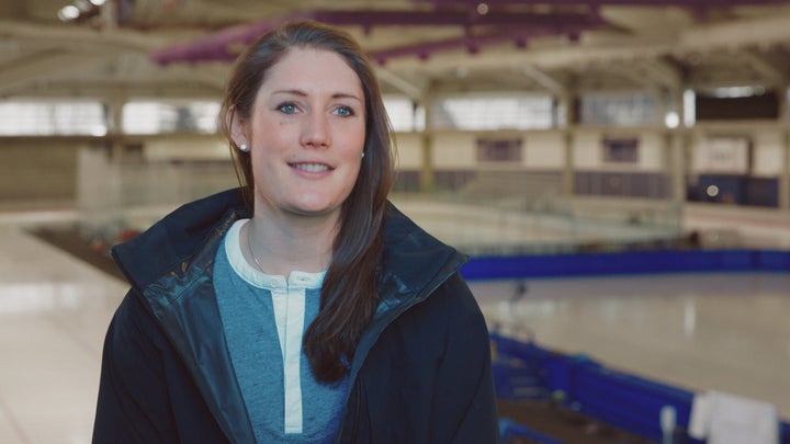 La patineuse de vitesse Anastasia Bucsis (image tirée du documentaire «Franchir la ligne»)