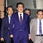 安倍首相「やっぱりずさんだったかな」、歴代最長政権の陰り　「桜を見る会」など問題噴出