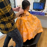 息子、はじめての床屋へ。妻は笑顔を浮かべながら、泣いていた